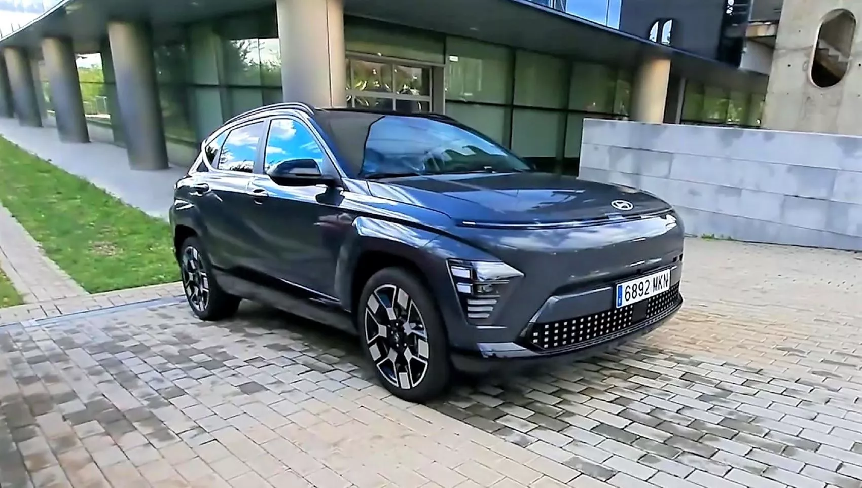 Nuevo Hyundai Kona eléctrico / T.F.