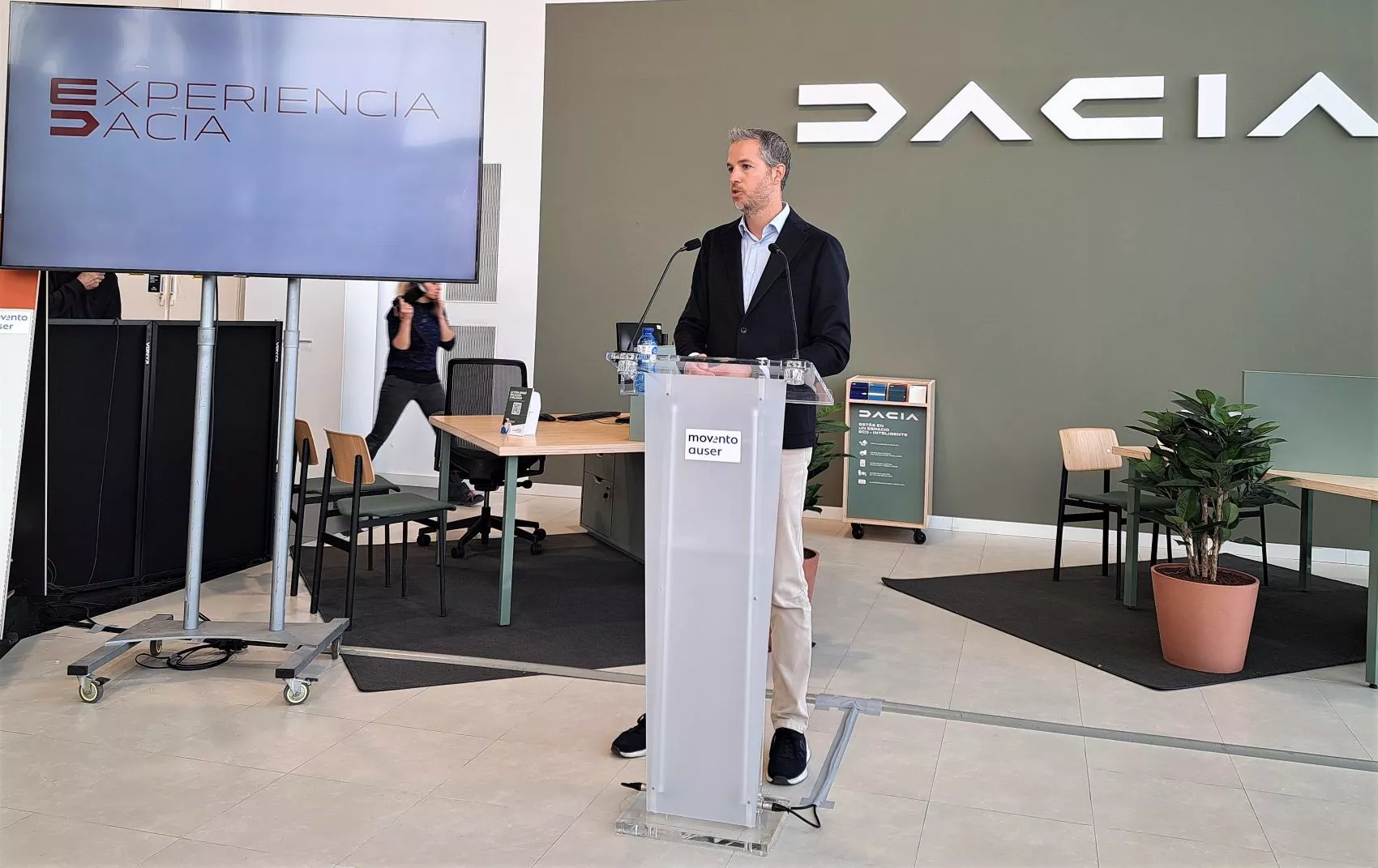 Miquel Martí Pierre anuncia la nueva imagen de Dacia en Movento Auser / T.F.