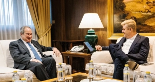Jordi Hereu con Wayne Griffiths / MINISTERIO DE INDUSTRIA