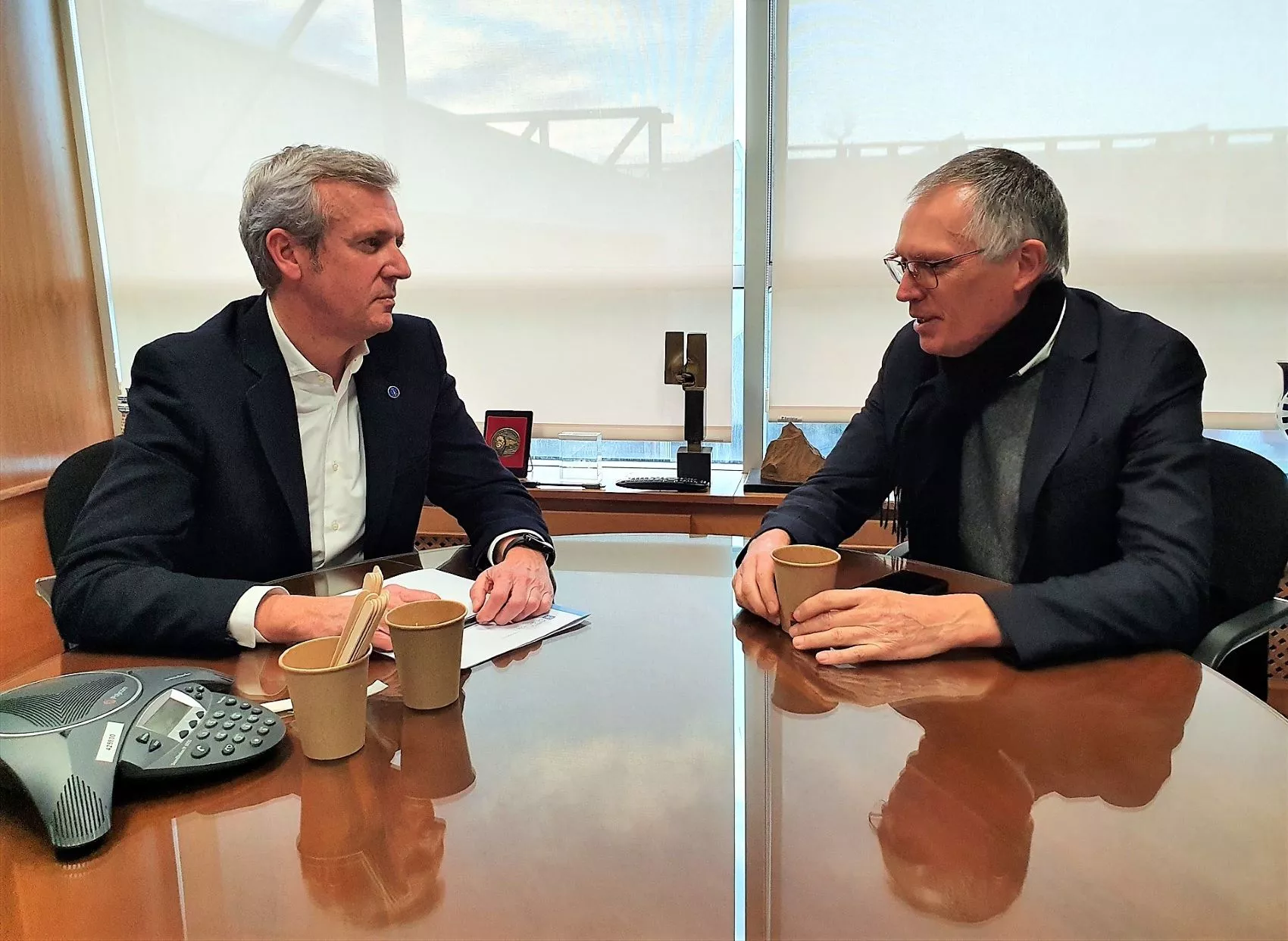 Carlos Tavares con el presidente de la Xunta, Alfonso Rueda / XUNTA Carlos Tavares con el presidente de la Xunta, Alfonso Rueda / XUNTA