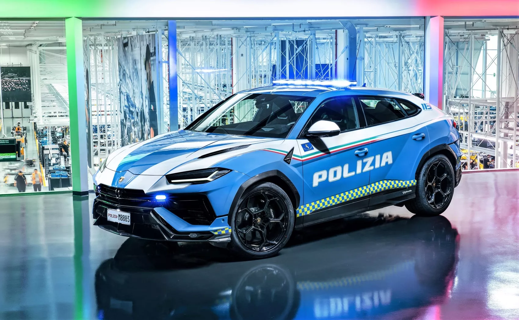 Lamborghini Urus Performante como coche patrulla de la policía de Italia / LAMBORGHINI Lamborghini Urus Performante como coche patrulla de la policía de Italia / LAMBORGHINI