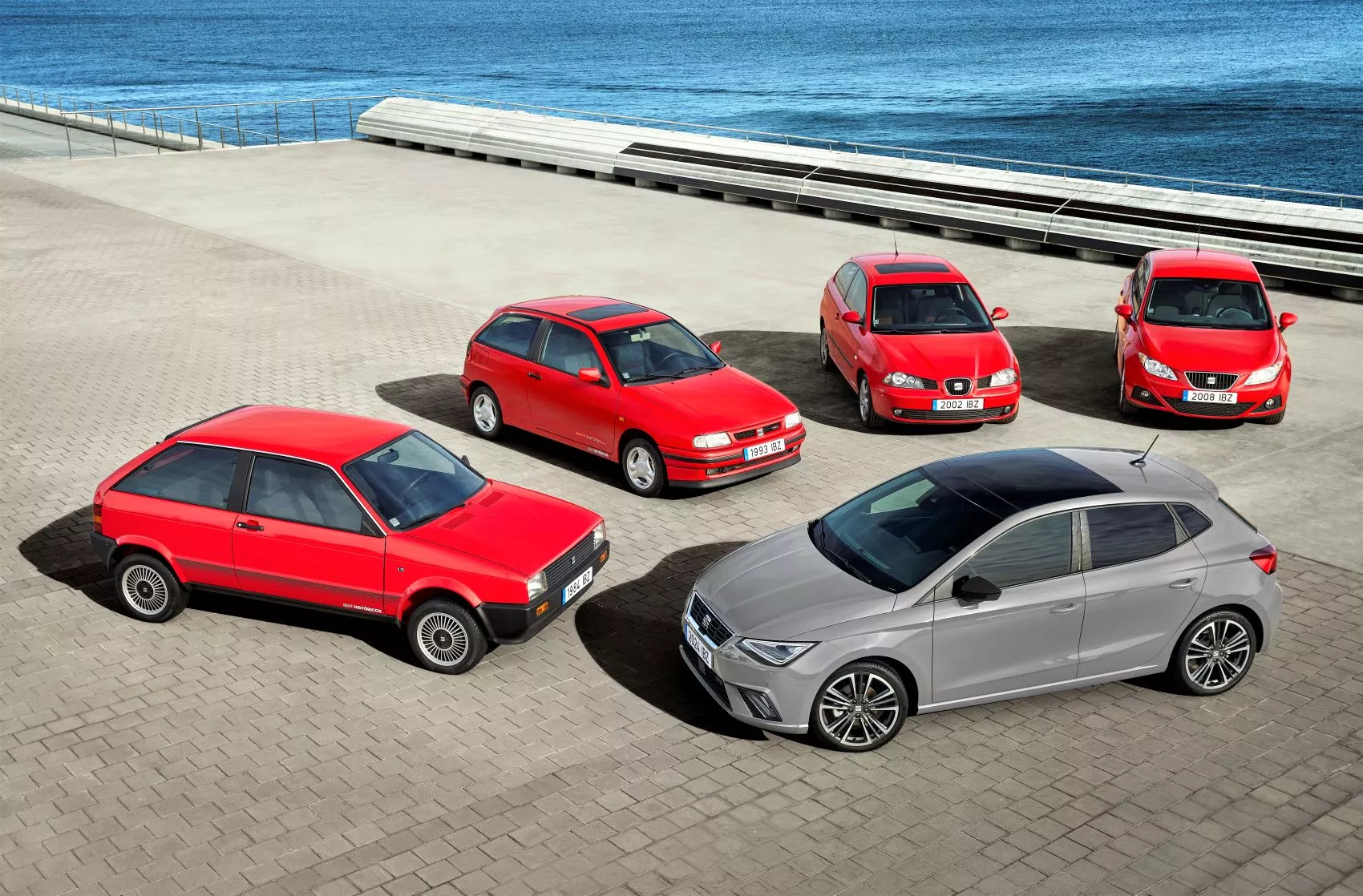 Seat Ibiza FR Aniversario con los anteriores Ibiza / SEAT Seat Ibiza FR Aniversario con los anteriores Ibiza / SEAT