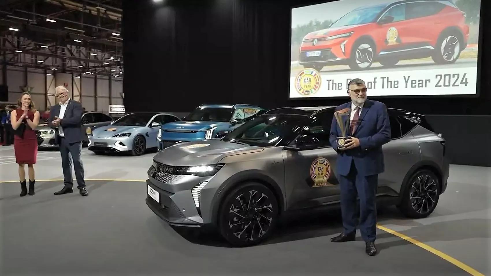 Entrega del premio Car of the Year al Renault Scenic / COTY
