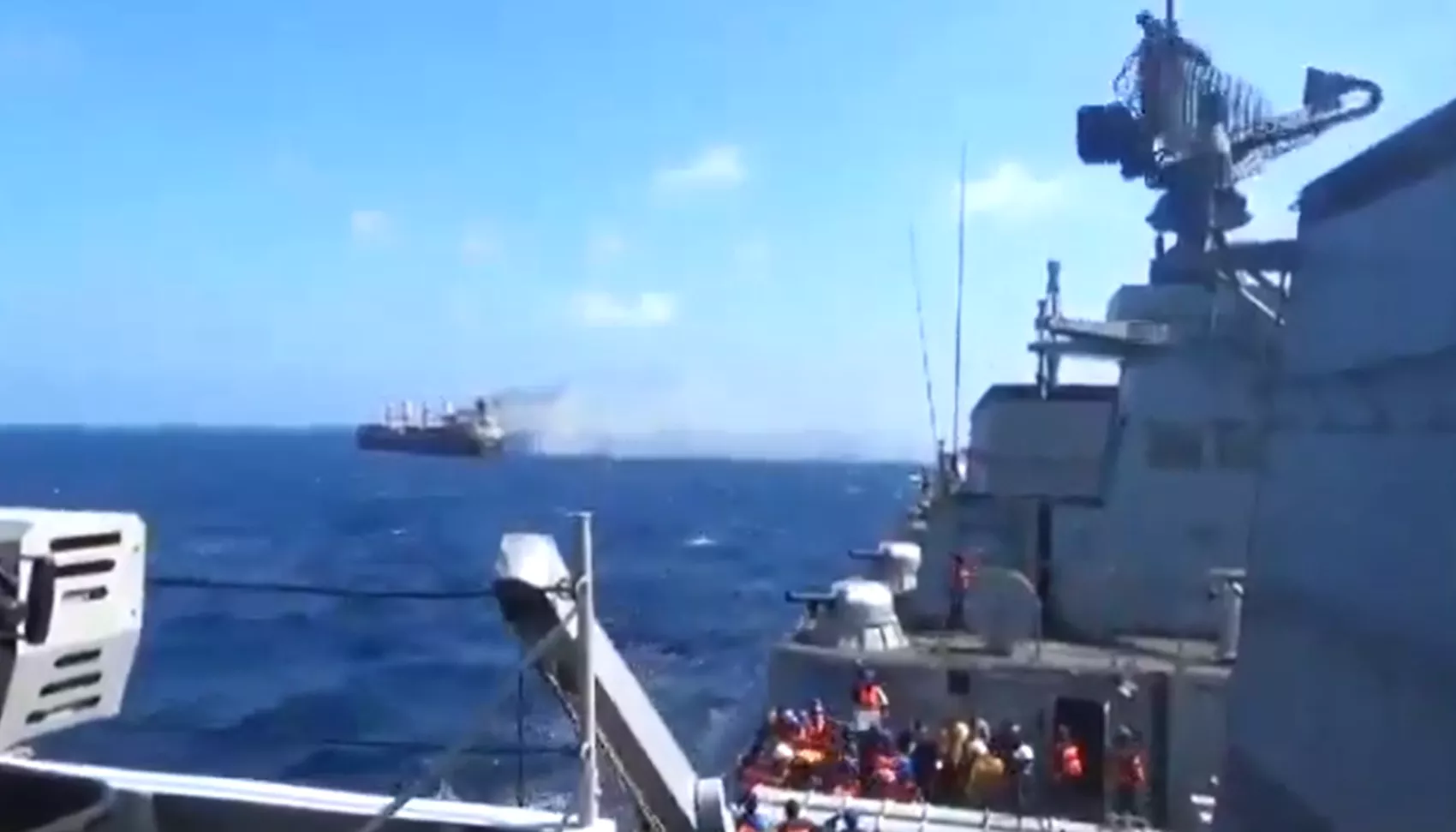 Buque atacado en el mar Rojo