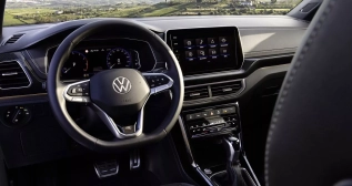 Interior del Volkswagen T Cross 2024