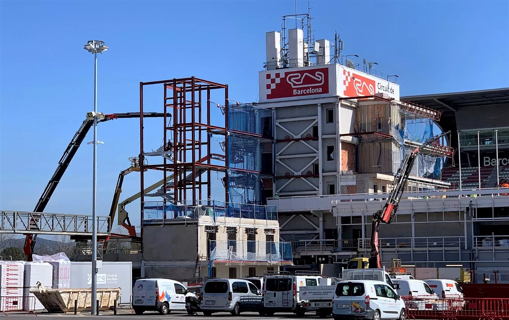 Reforma del Circuit de Barcelona Catalunya / J.V.