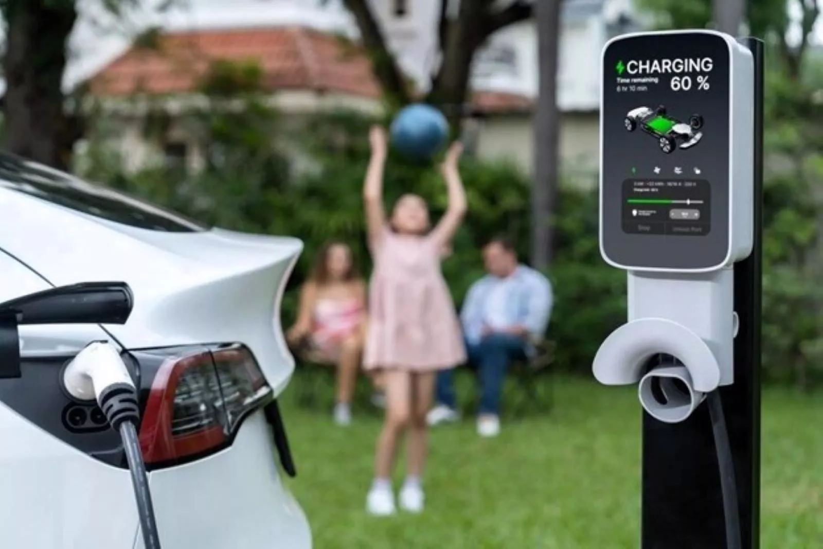 Carga de un vehículo eléctrico Carga de un vehículo eléctrico