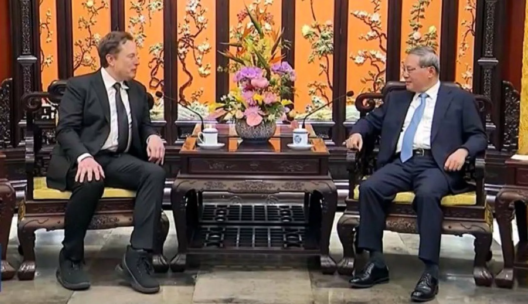 Elon Musk con el primer ministro chino / X ELON MUSK