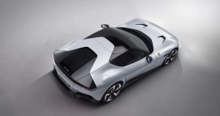 Una vista del nuevo Ferrari 12Cilindri Una vista del nuevo Ferrari 12Cilindri