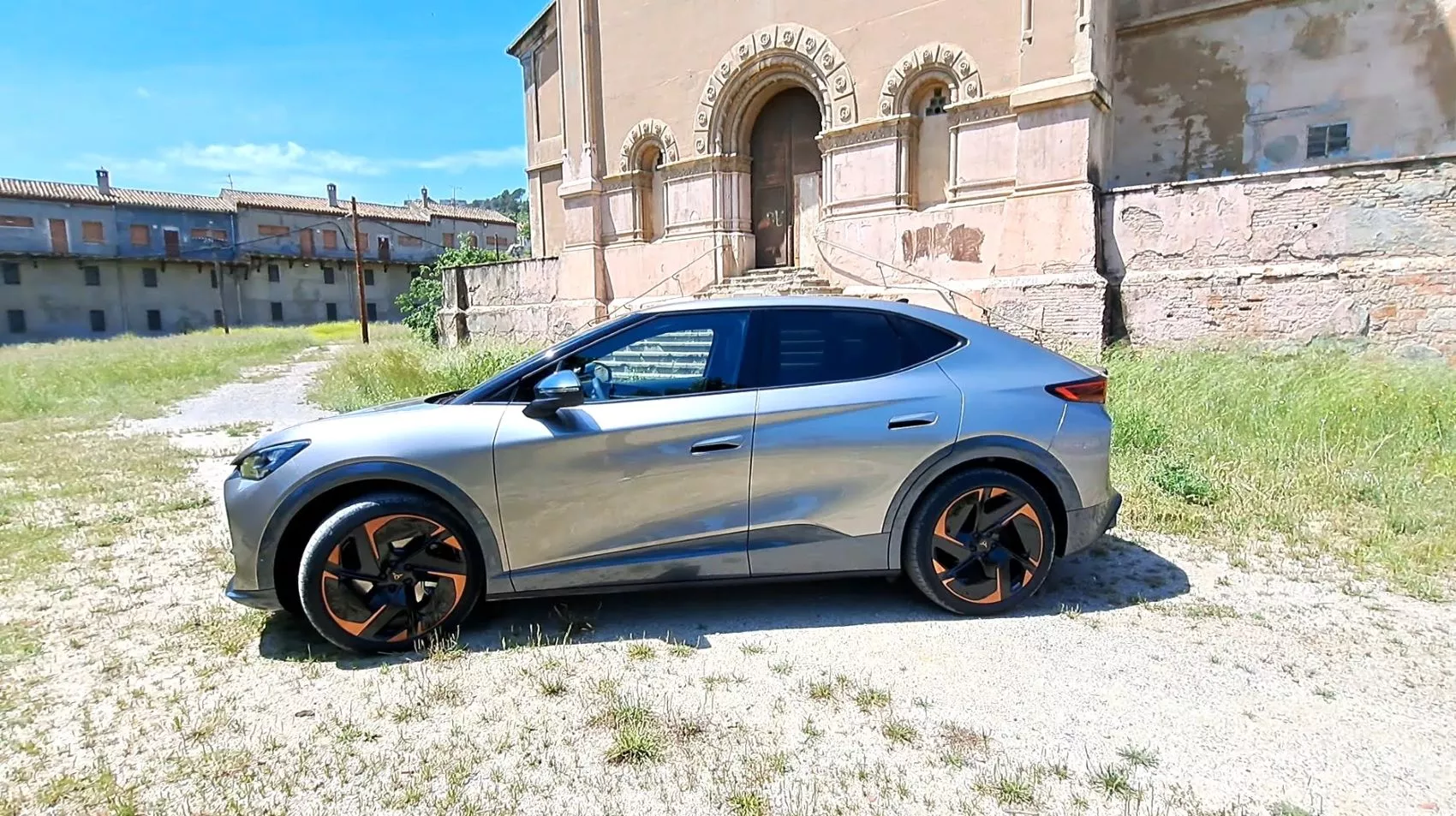 Ruta con el nuevo Cupra Tavascan / T.F.