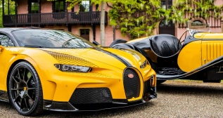 El nuevo Bugatti T55 junto al viejo modelo El nuevo Bugatti T55 junto al viejo modelo
