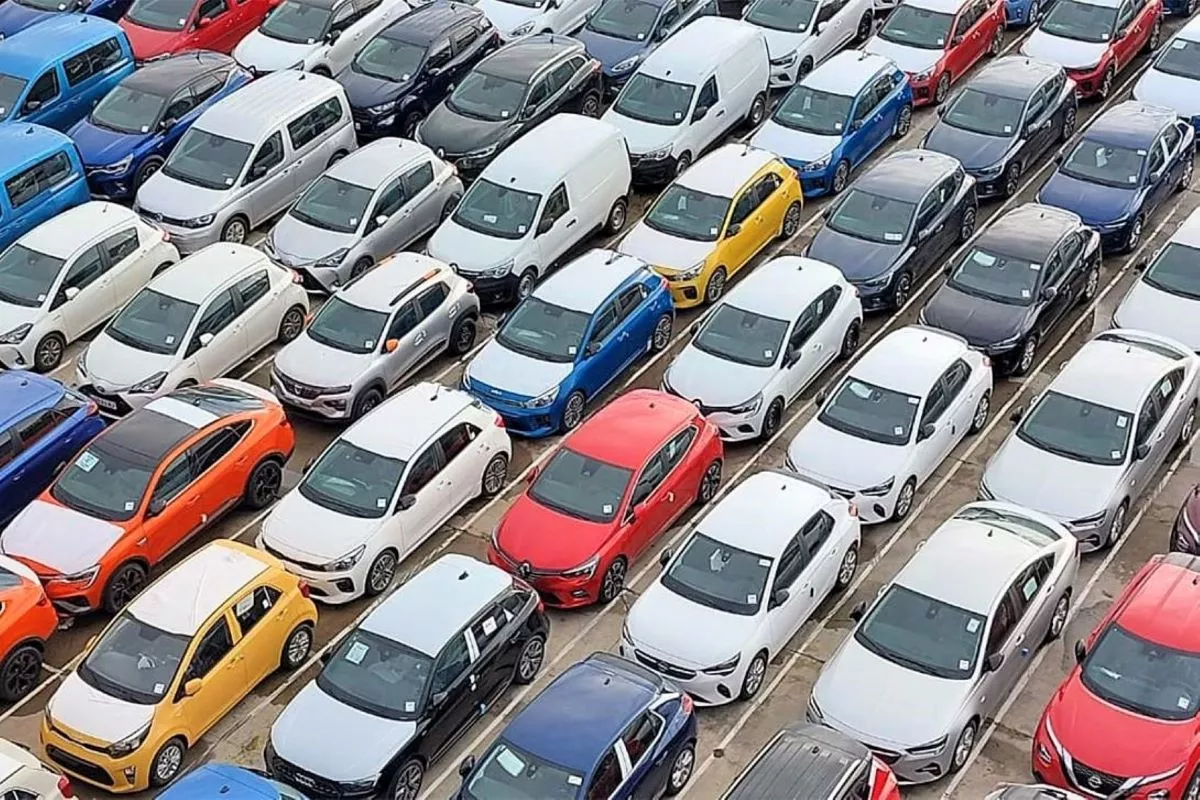 Vehículos en el puerto de Barcelona