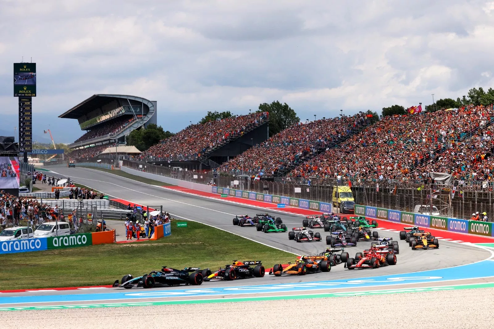 Gradas repletas de aficionados en el GP de España / CIRCUIT