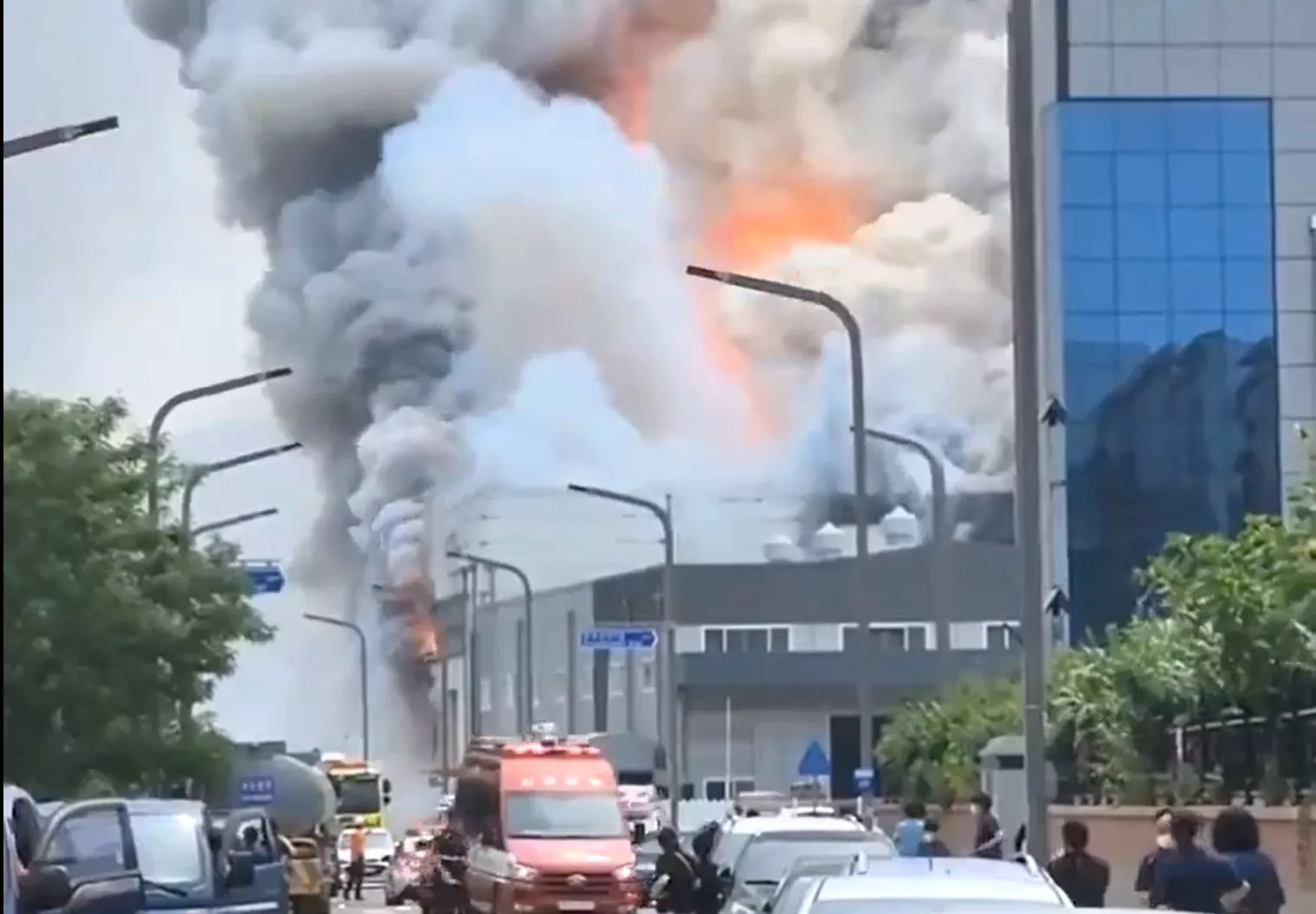 Incendio en la fábrica de baterías Aricell de Corea del Sur / X