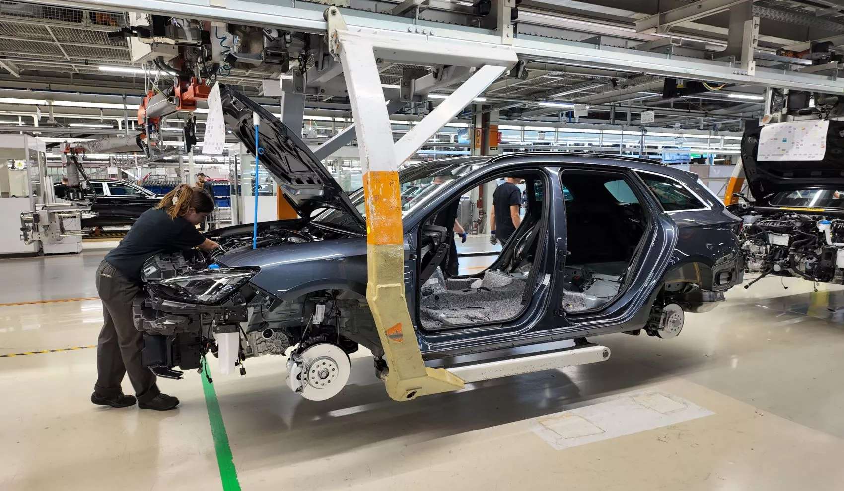 Producción del Cupra Formentor y León en Seat Martorell / T.F.