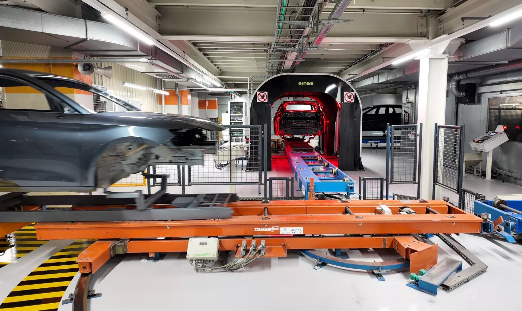 Control de calidad de pintura en Seat Martorell / T.F.