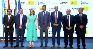Primera piedra de la gigafactoría de Envision en Extremadura / LA MONCLOA