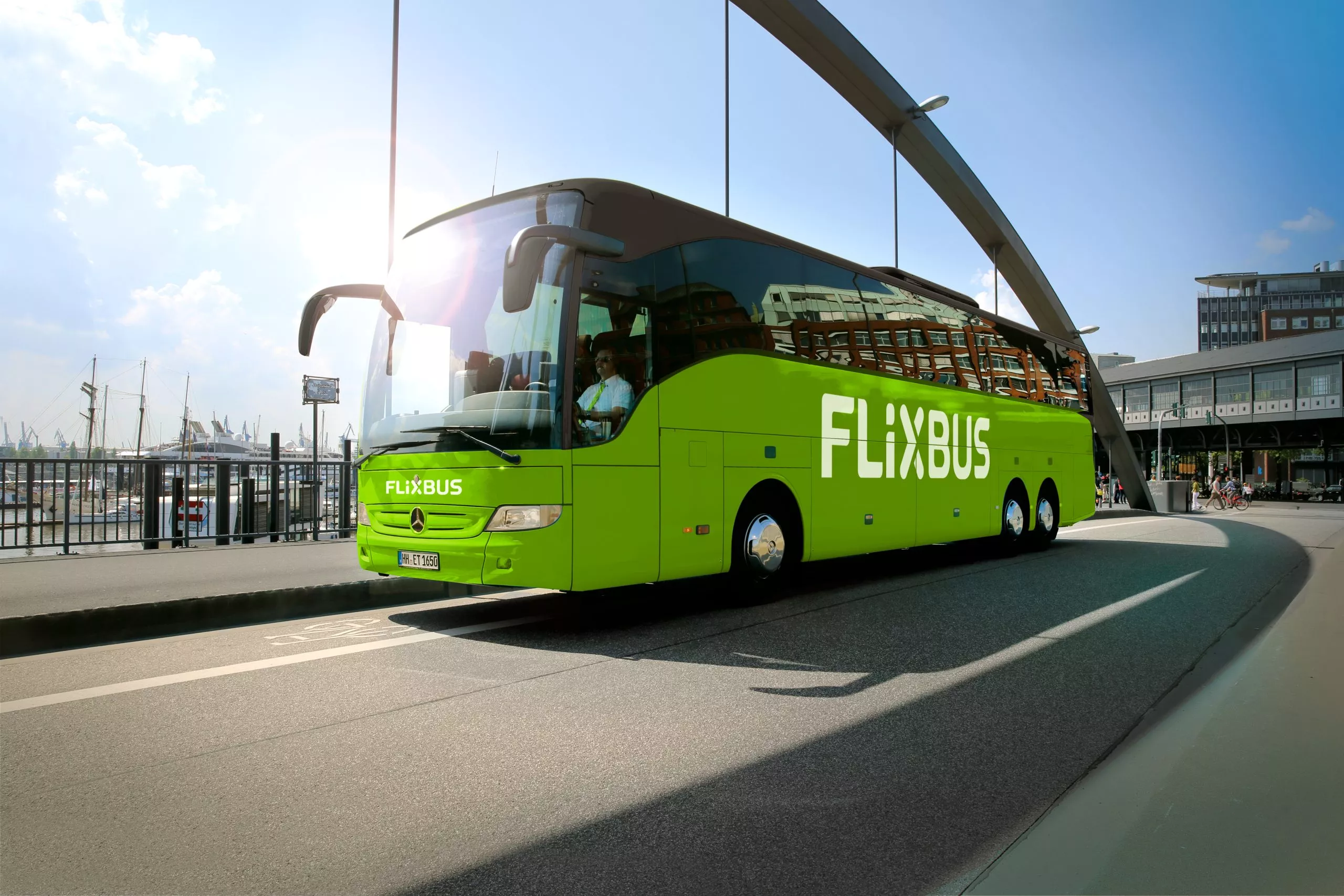 Uno de los buses fe Flixbus en los que invertirá Porsche Holding Uno de los buses fe Flixbus en los que invertirá Porsche Holding