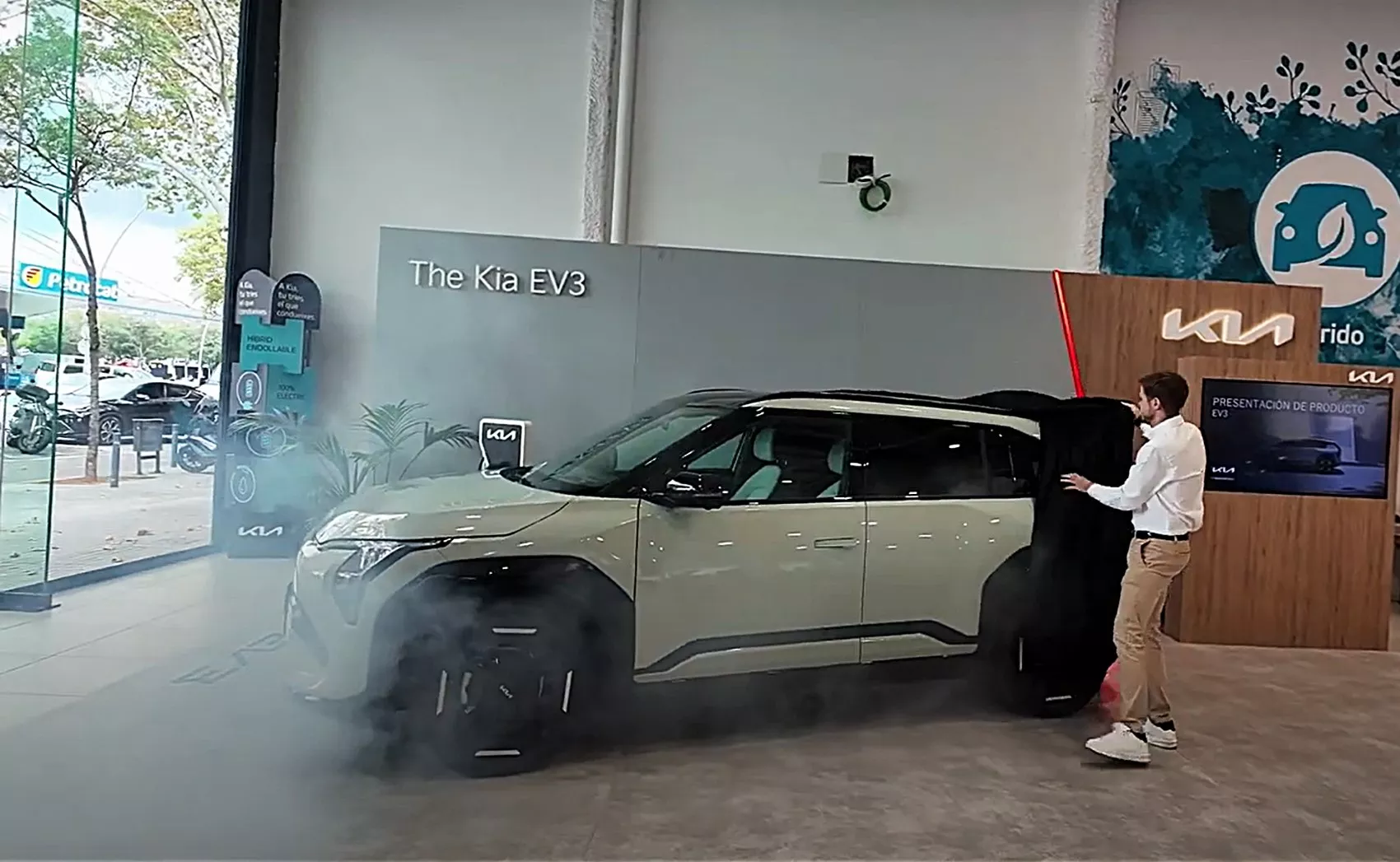 Presentación del Kia EV3 en el concesionario Quadis AR Motors Presentación del Kia EV3 en el concesionario Quadis AR Motors
