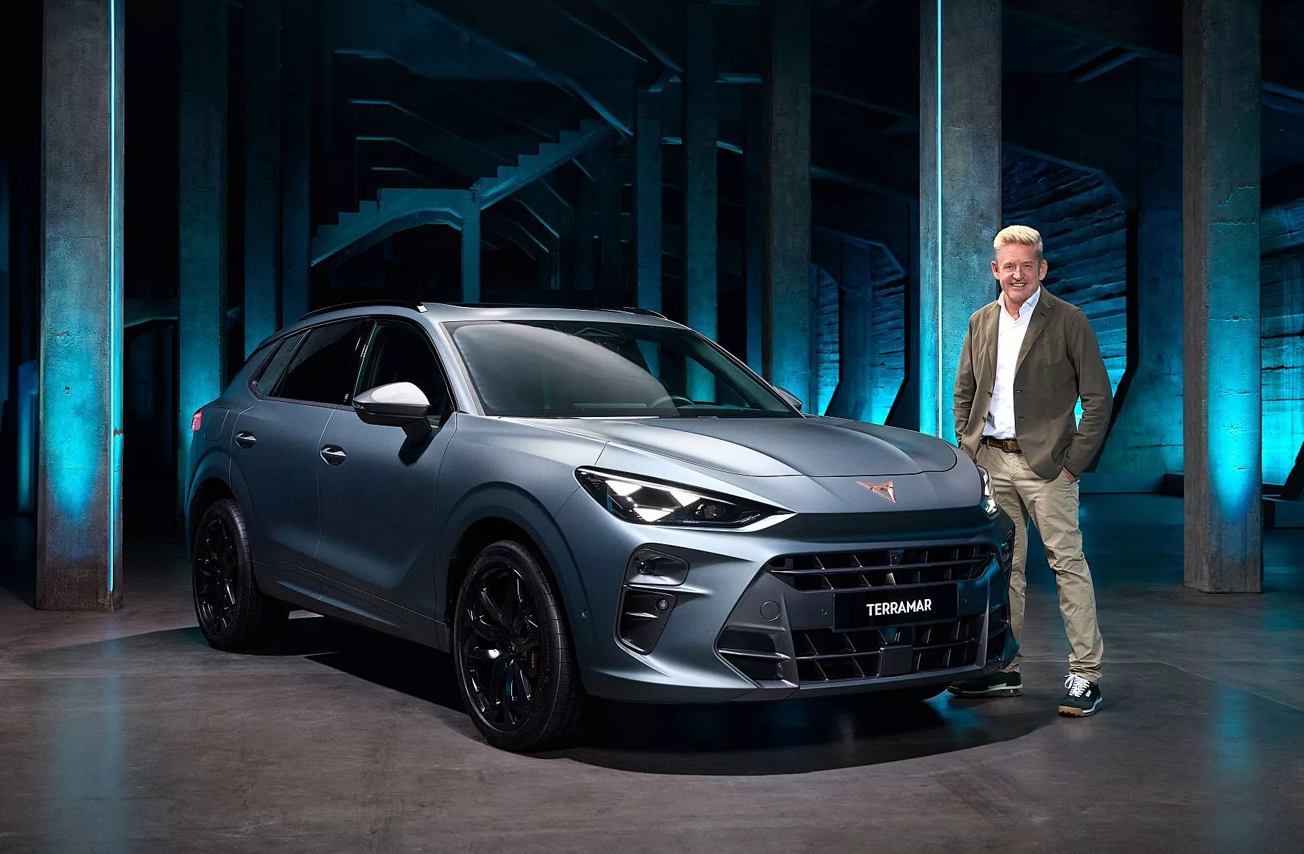 Wayne Griffiths con el Cupra Terramar en Sitges Wayne Griffiths con el Cupra Terramar en Sitges