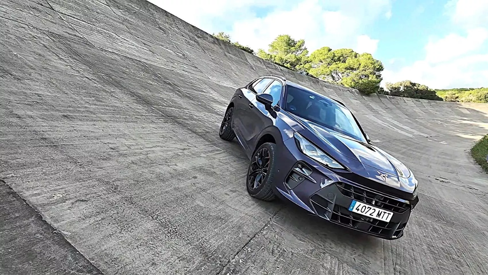 Cupra Terramar en el antiguo circuito de Terramar