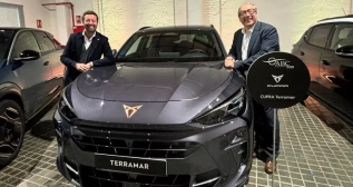 Víctor Sarasola y Mikel Palomera con el Cupra Terramar Víctor Sarasola y Mikel Palomera con el Cupra Terramar