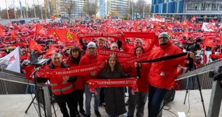 Concentración de huelguistas de Volkswagen en Wolfsburg / X IG METALL Concentración de huelguistas de Volkswagen en Wolfsburg / X IG METALL