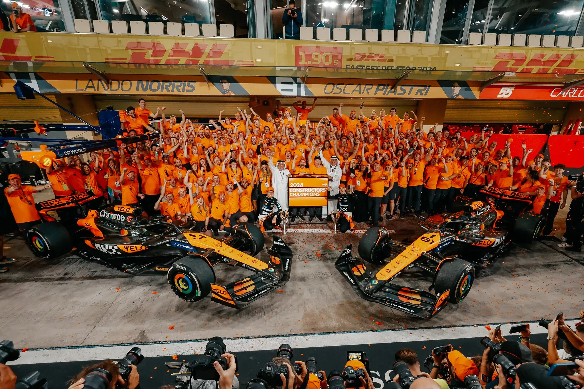 McLaren celebra el título del Campeonato de Constructores de F1 / X MCLAREN McLaren celebra el título del Campeonato de Constructores de F1 / X MCLAREN