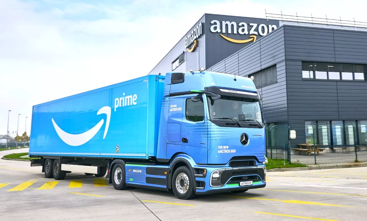 Camión eléctrico Mercedes eActros 600 de Amazon