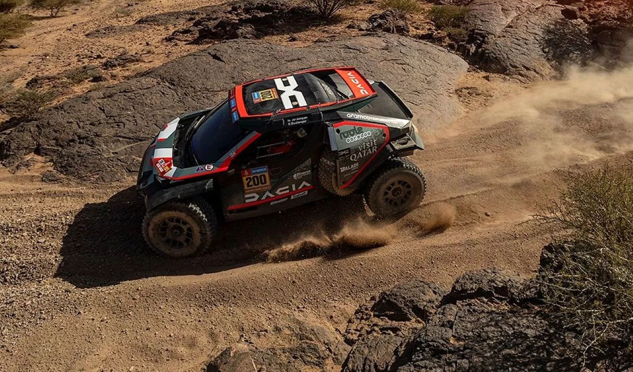 Nasser Al-Attiyah con Dacia en el Dakar