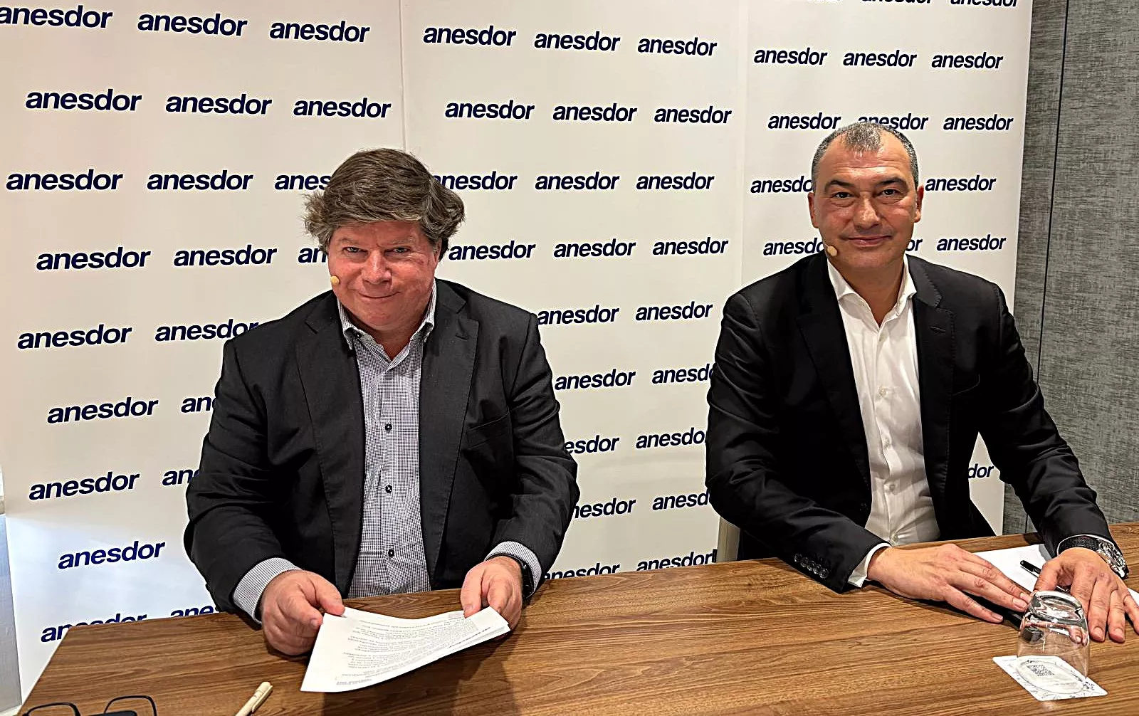 José Correia Luis con José María Riaño, de Anesdor / A.M.