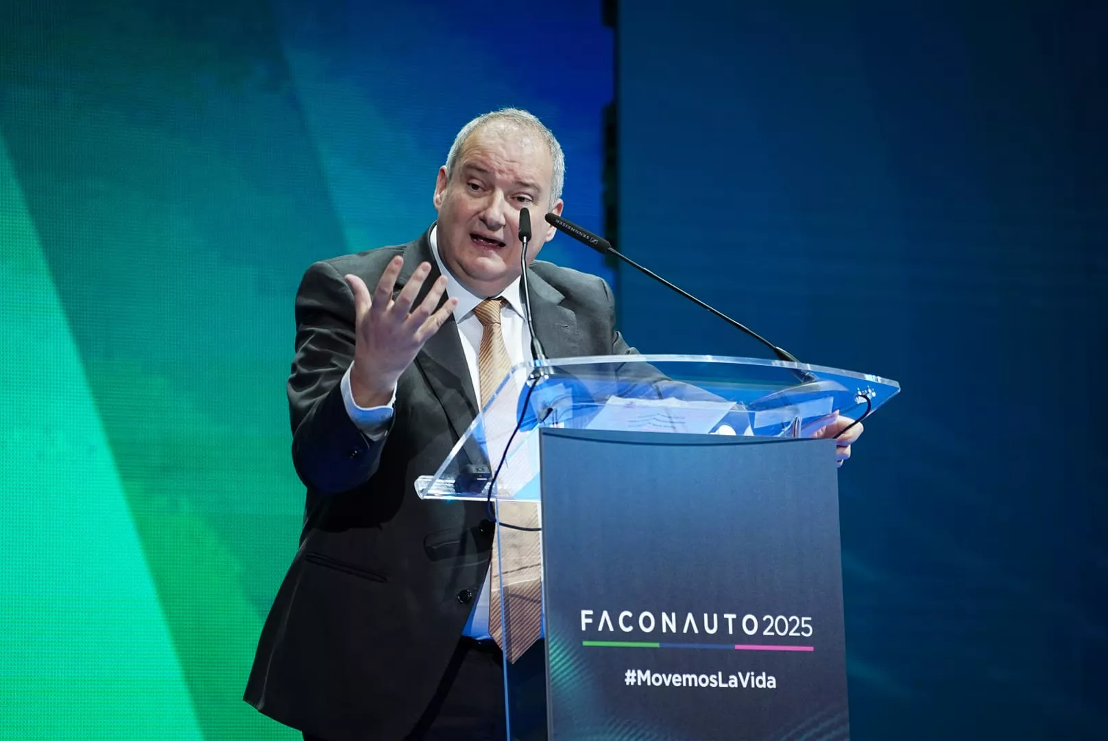 Jordi Hereu en el Congreso de Faconauto