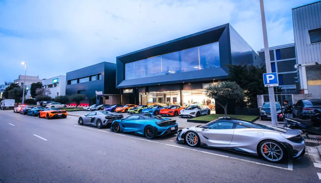Concentración de deportivos de McLaren en Barcelona