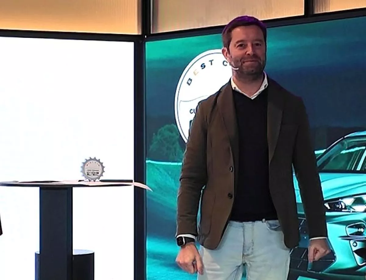 Víctor Sarasola en la entrevista tras recibir el Best Car Coche Global del Cupra Terramar / HELENA FUENTES