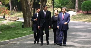 Pedro Sánchez y Xi Jinping en Pekín / LA MONCLOA Pedro Sánchez y Xi Jinping en Pekín / LA MONCLOA