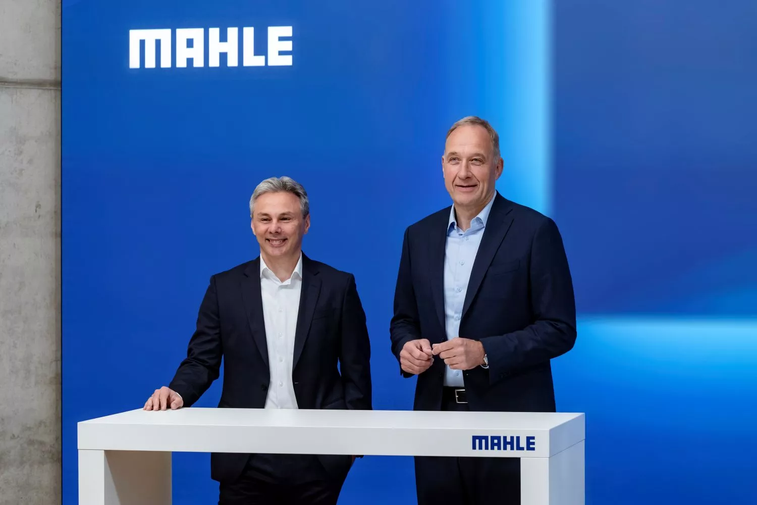 Markus Kapaun, director de Finanzas de Mahle, y Arnd Franz, CEO / MAHLE