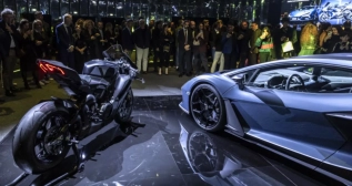 Presentación de la nueva Ducati Lamborghini Presentación de la nueva Ducati Lamborghini