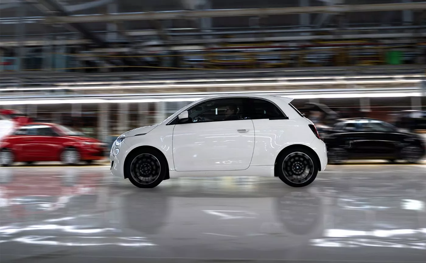 Mirafiori recupera el Fiat 500 híbrido