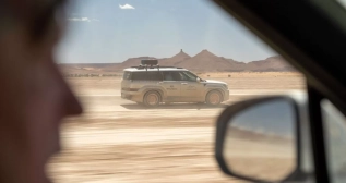 Un Hyundai Santa Fe en El Desierto de los Niños Un Hyundai Santa Fe en El Desierto de los Niños