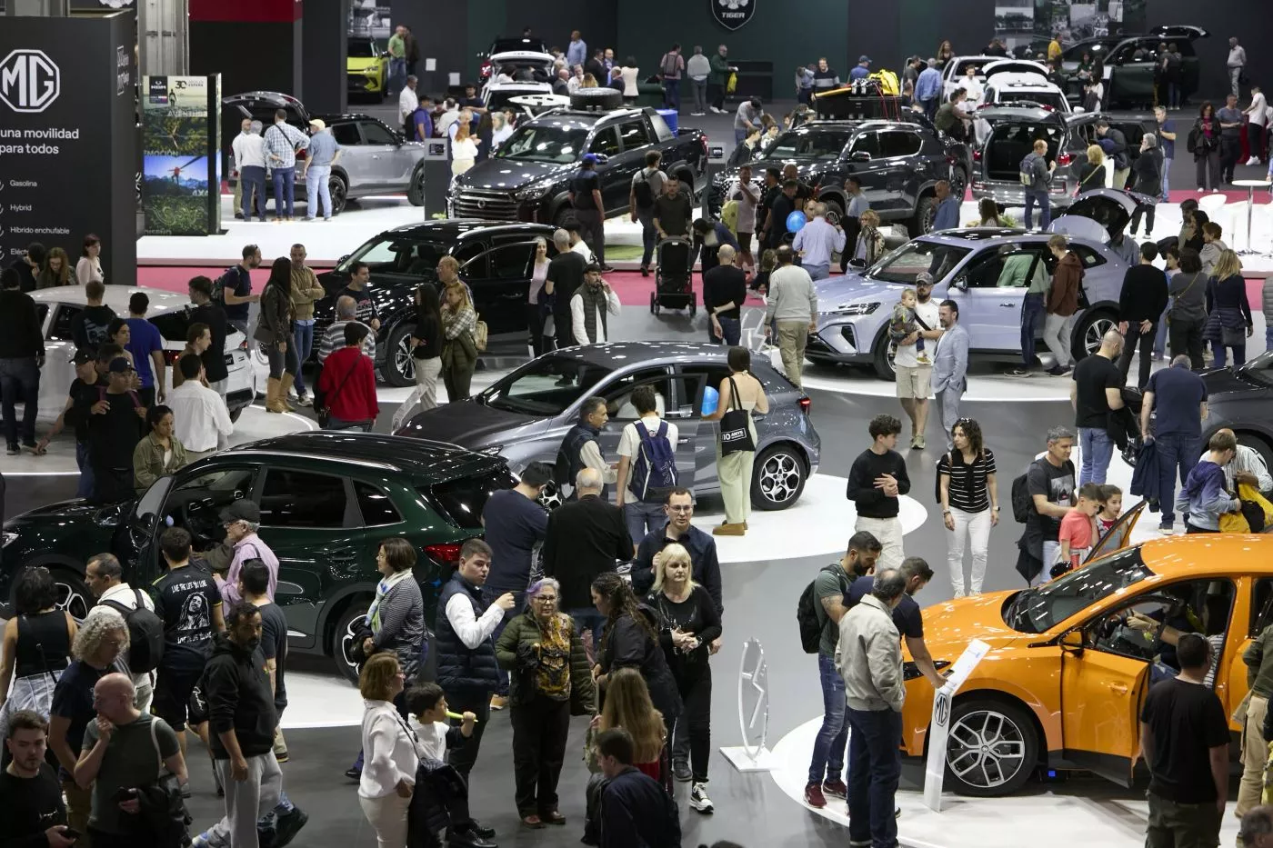 Público en el Salón Automobile Barcelona / FIRA