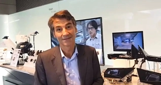 Javier Pujol en una entrevista con Coche Global Javier Pujol en una entrevista con Coche Global