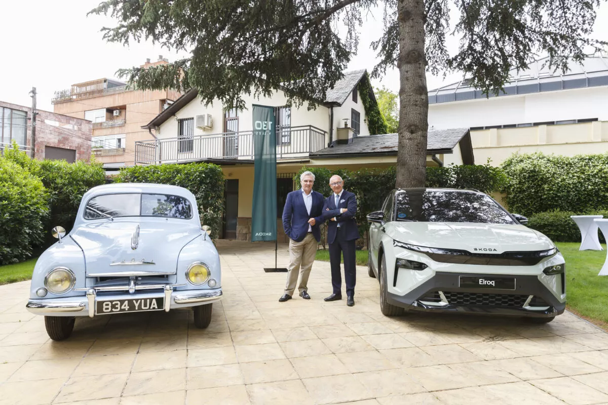 Fidel Jiménez de Parga, director de Skoda España, y el embajador de Chequia, Libor Sečka