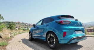 Vista posterior del Ford Puma Gen-E