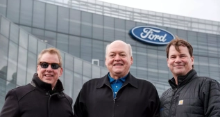 Los Ford y Jim Farley