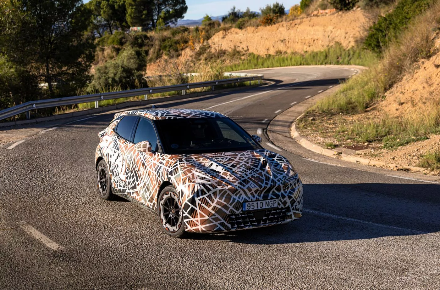Cupra Raval en acción