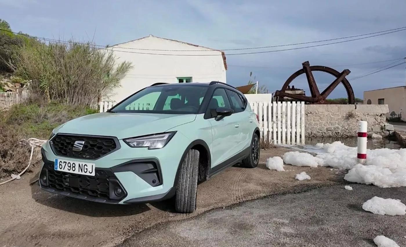 Seat Arona 2026 en la prueba en las salinas de Ibiza