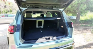 Maletero del Renault Espace 2025 Maletero del Renault Espace 2025