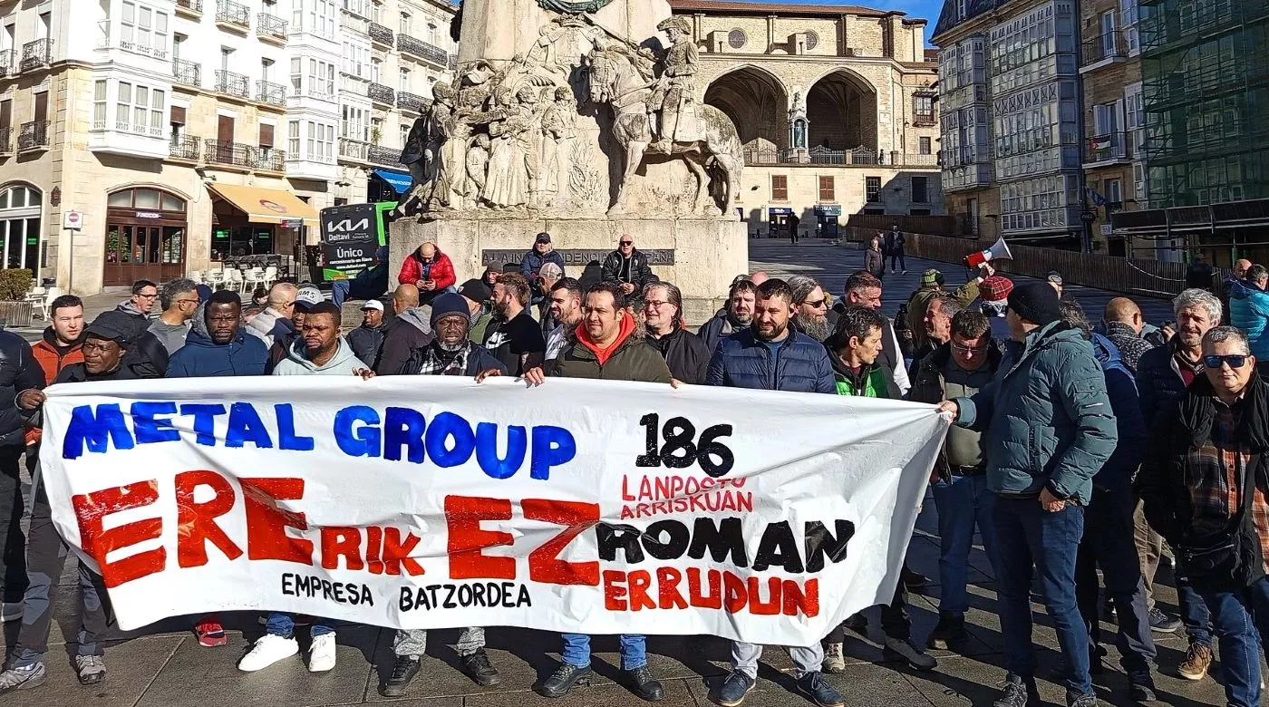 Protesta de trabajadores de Metal Group contra el ERE