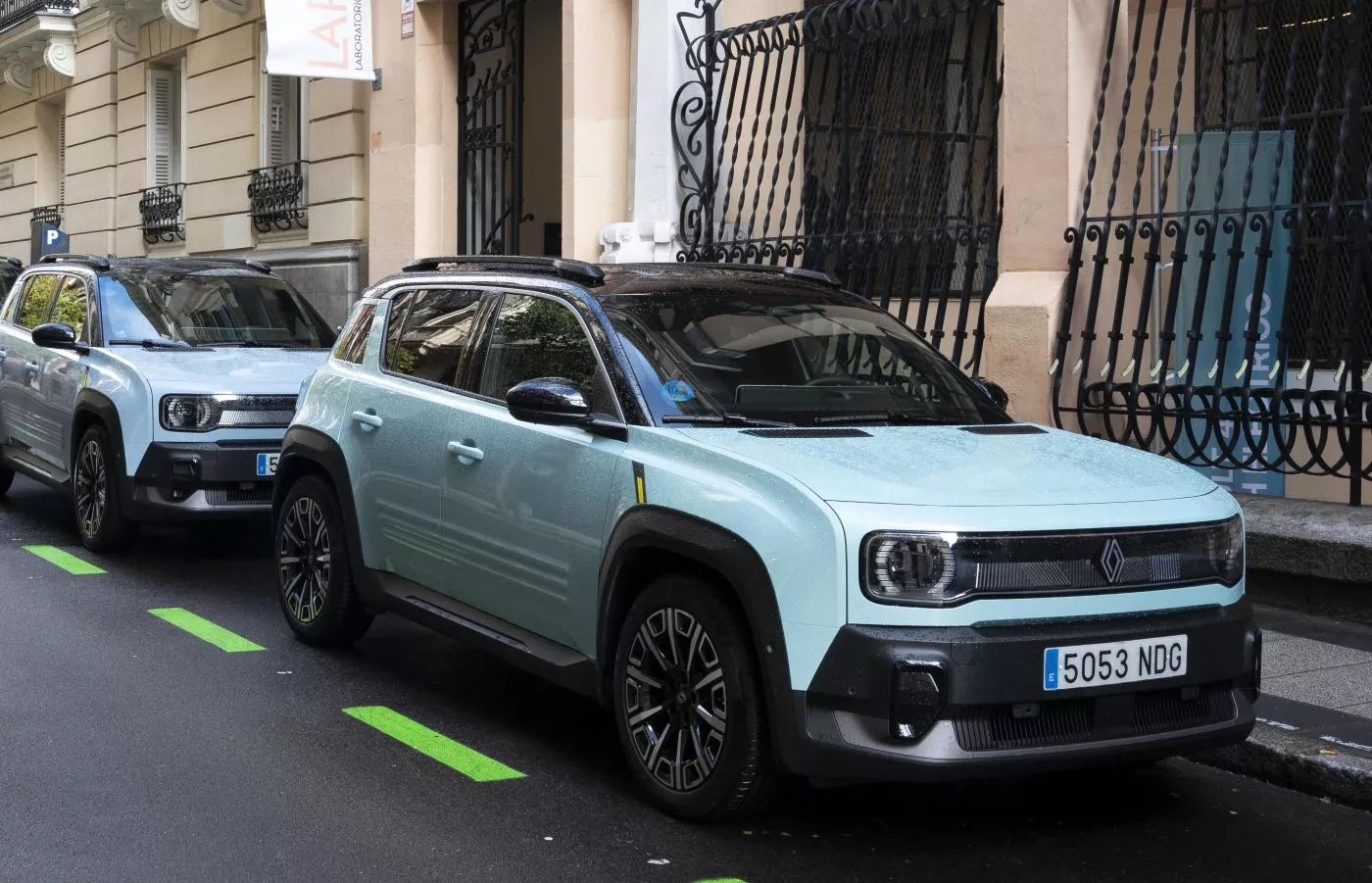 El nuevo Renault 4 por las calles de Madrid