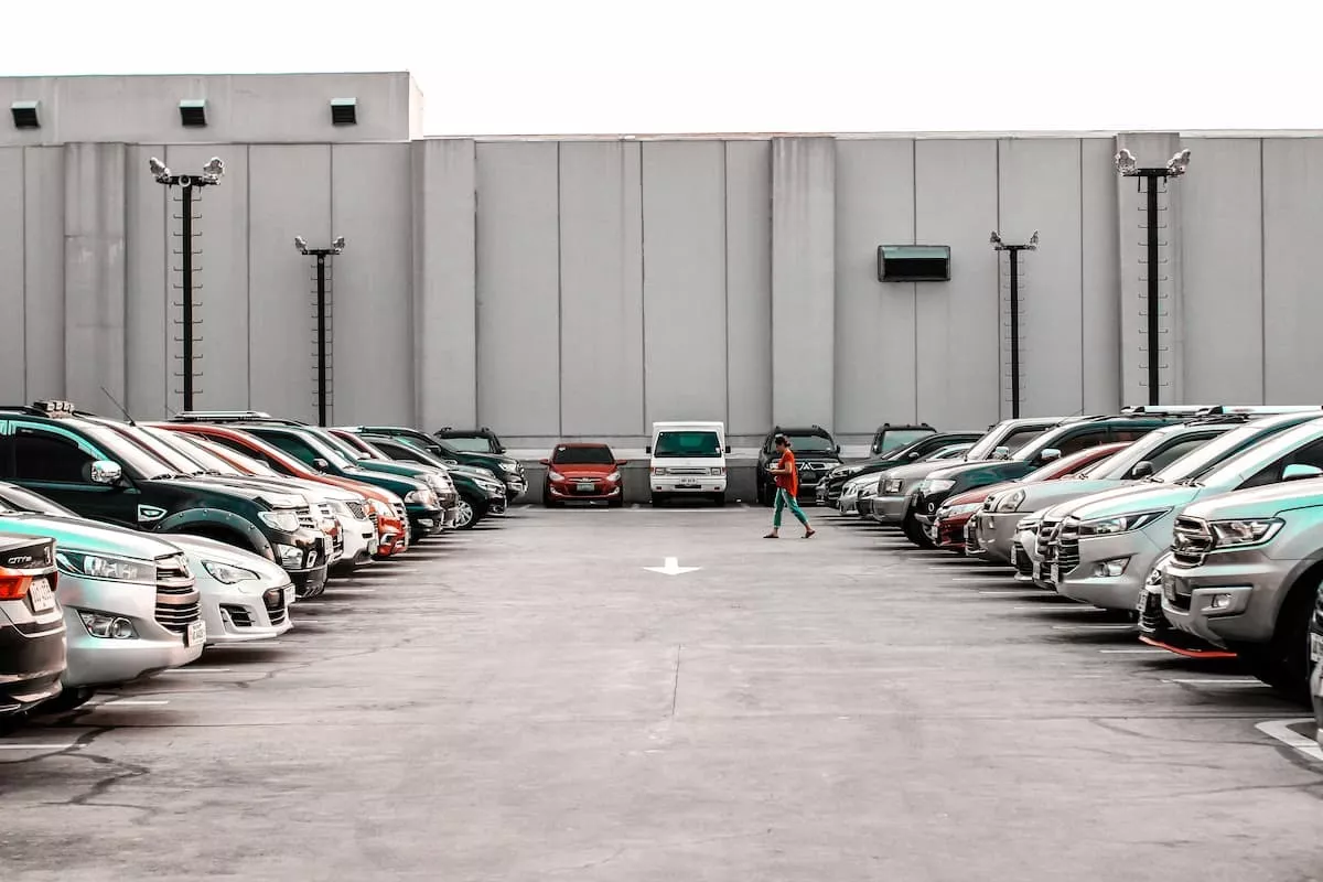  Cómo ganar tiempo al buscar parking en la ciudad